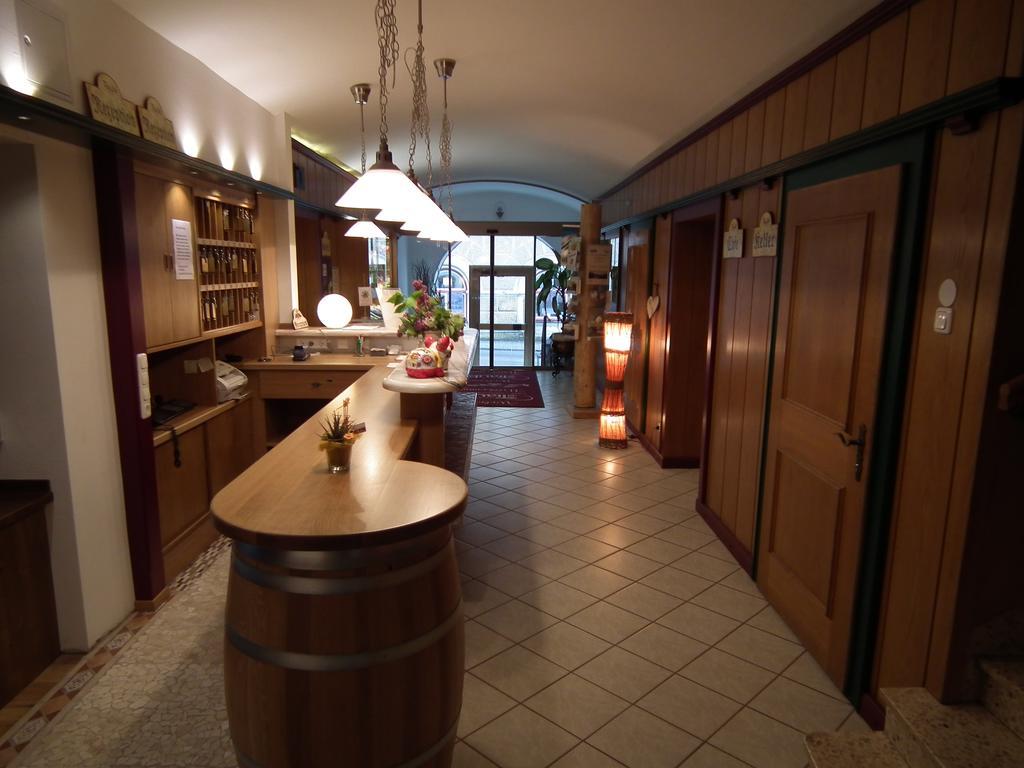 Hotel Die Traube Admont Esterno foto