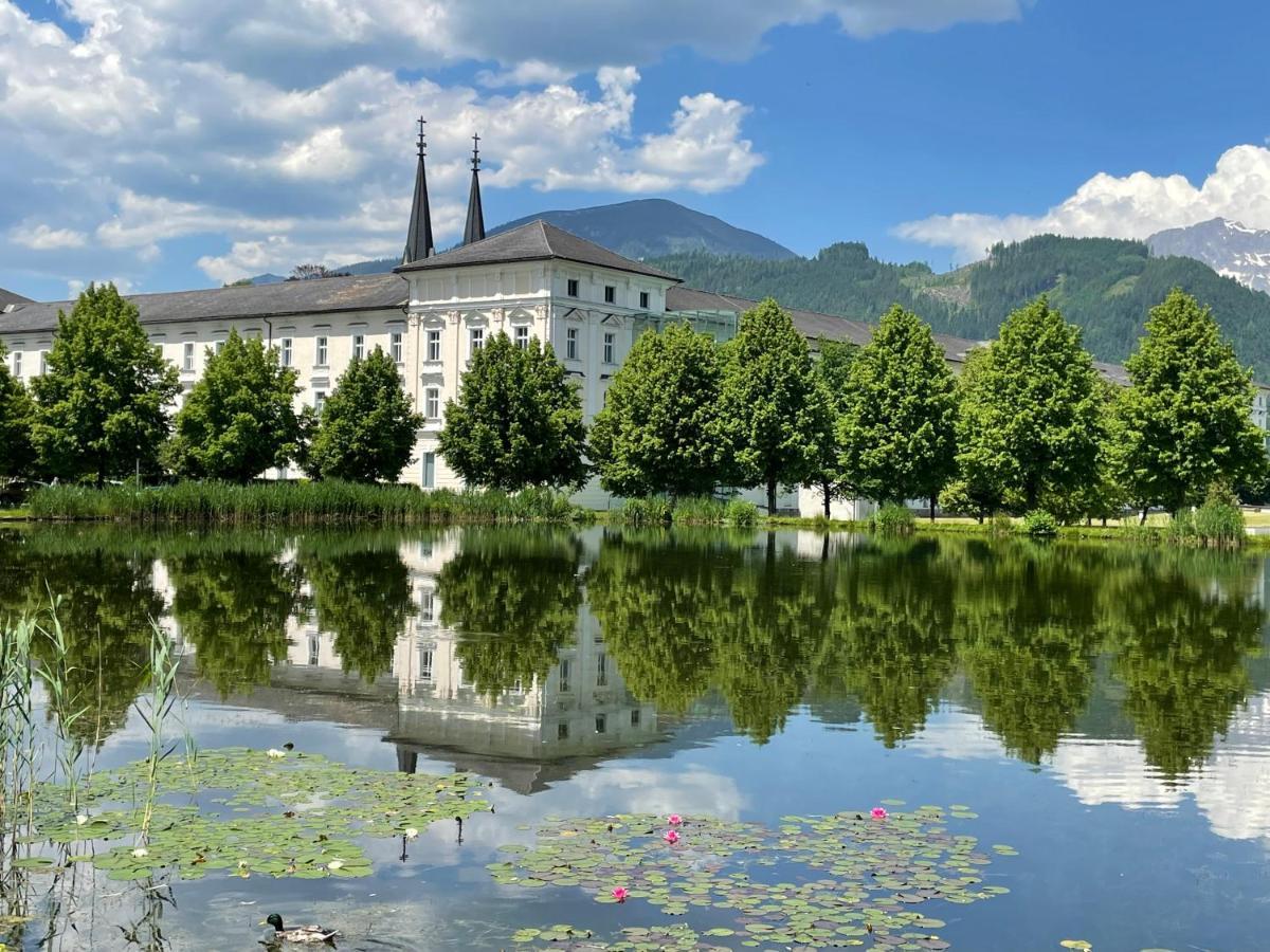 Hotel Die Traube Admont Esterno foto