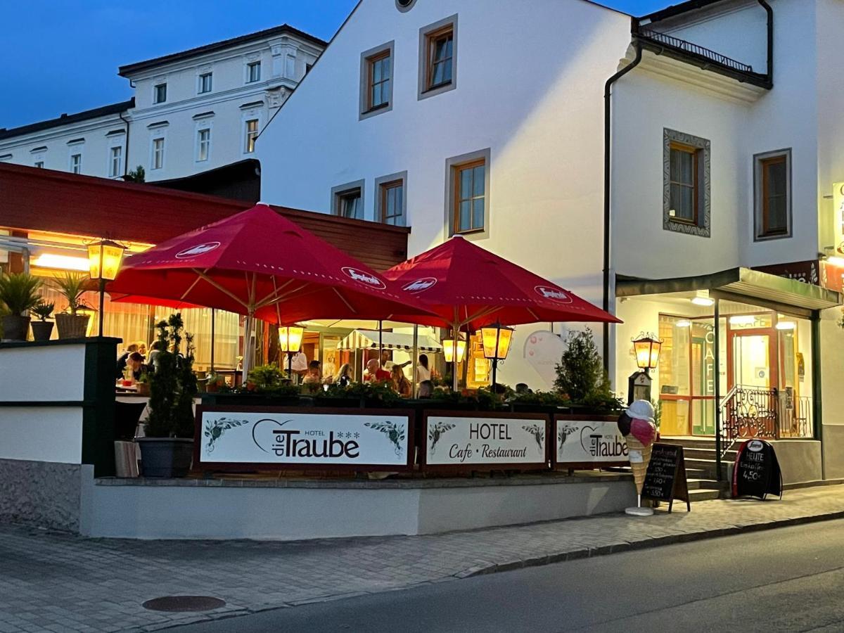 Hotel Die Traube Admont Esterno foto