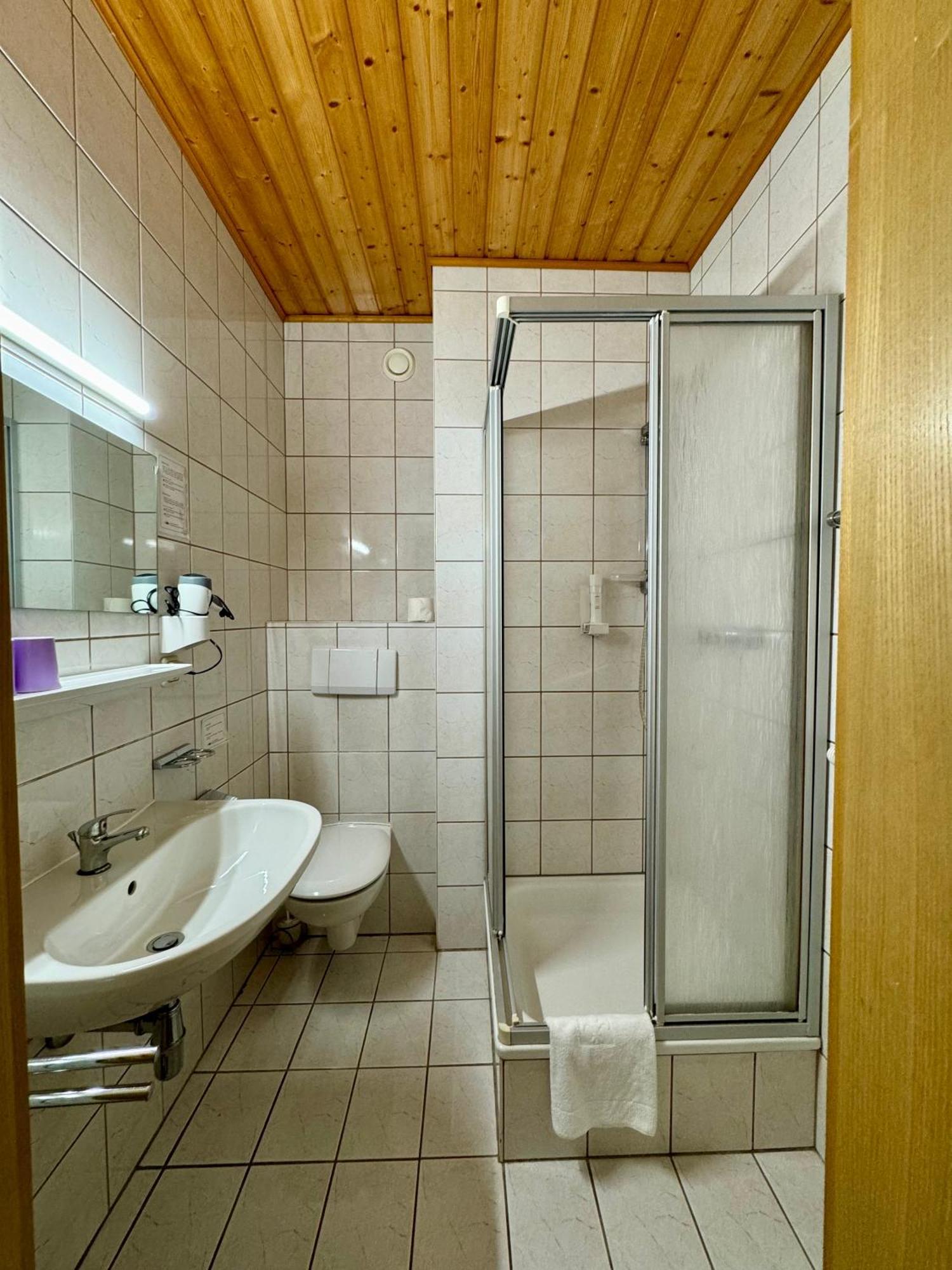 Hotel Die Traube Admont Esterno foto
